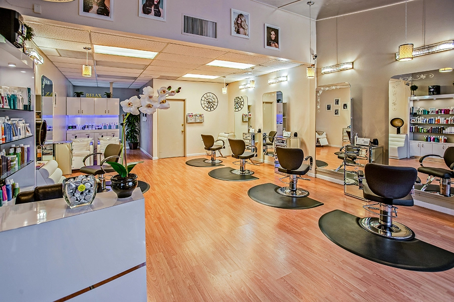 pexels-delbeautybox-211032-853427-compressed beauty salon business